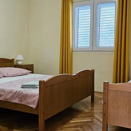 Adriatic Retreat: Pazanin